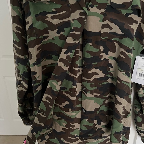 NWT Equipment Femme Camo Blouse - Picture 4 of 8